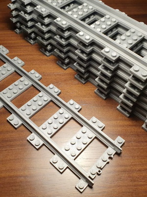 Lego train tracks pack of 8, new, straight pieces