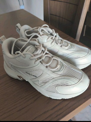 Calvin Klein sneakers beige athletic like new, size 38