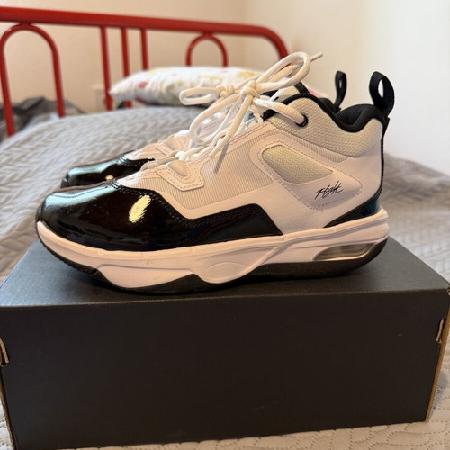 Jordan Stay Loyal 3 sneakers size 36 like new black and white