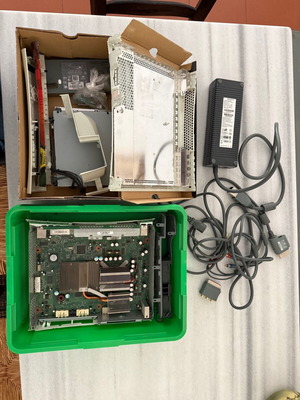 Xbox 360 used open for parts with 500GB