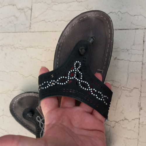 Sandals in very good condition, size 39