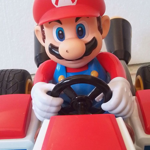 Mario Kart RC Remote Control Nintendo 1:16 Scale like new