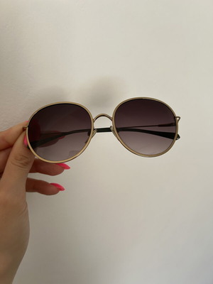 Ana Hickmann sunglasses used with metal frame, gold color
