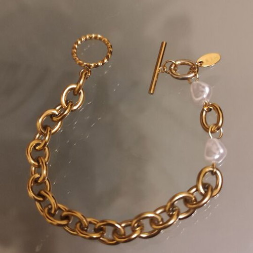 Chain bracelet with two pearls new, gold color stainless steel