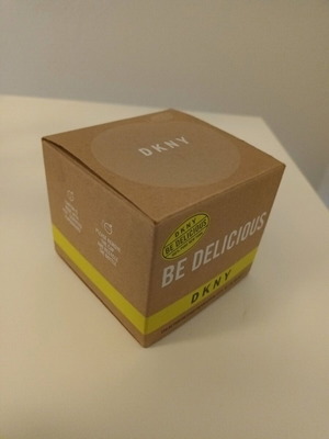 DKNY Be Delicious box new