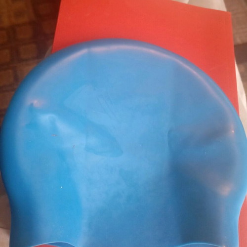 Adidas swimming cap like new