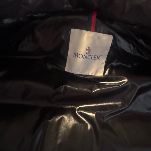 Moncler vest size 3 like new, grey