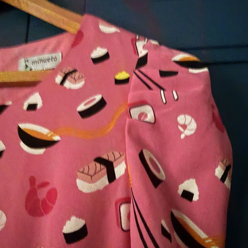Minueto short dress pink with sushi pattern like new