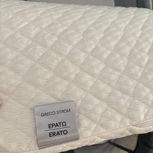 Kikaboo Cradle with Erato Mattress like new