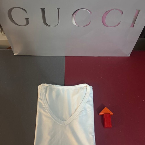 White women's V-neck top with cap sleeves, like new, size S