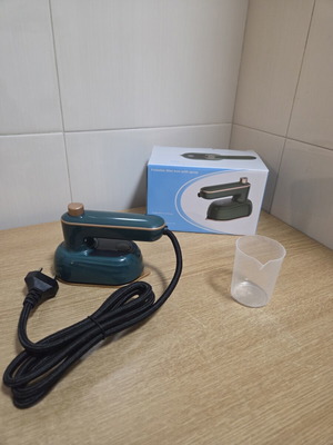 Startronik Mini Portable Iron Green New