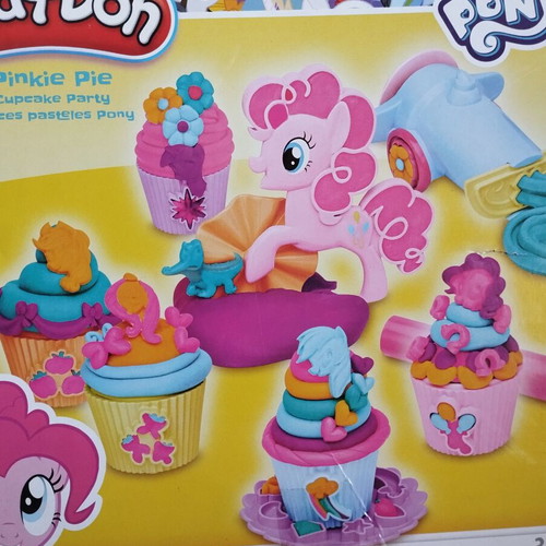 My Little Pony Play-Doh Pinkie Pie Cupcake Party new