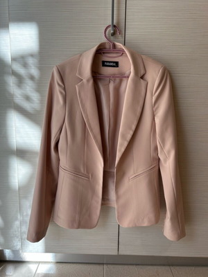 Paranoia blazer pink nude new, size M