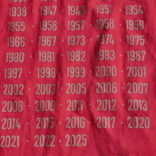 Authentic collectible 48 championships t-shirt like new