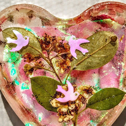 Paperweight handmade from resin with flowers and hologram effect new