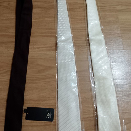 Men's ties like new, pack of 3, Zini and Leonardo francece