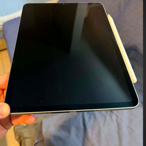 Apple iPad 11 Pro (2022) M2 with Apple Pencil and original case