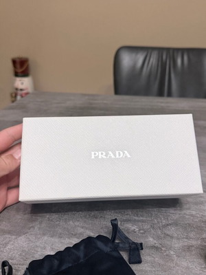 Prada sunglasses black like new