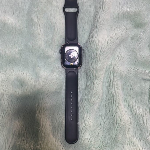 QCY Watch new with charging cable compatible with iOS and Android