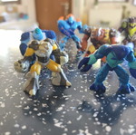 Gormiti figures, pack of 8