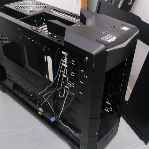 SilverStone Raven RV02 used PC case with 180mm and 120mm fans