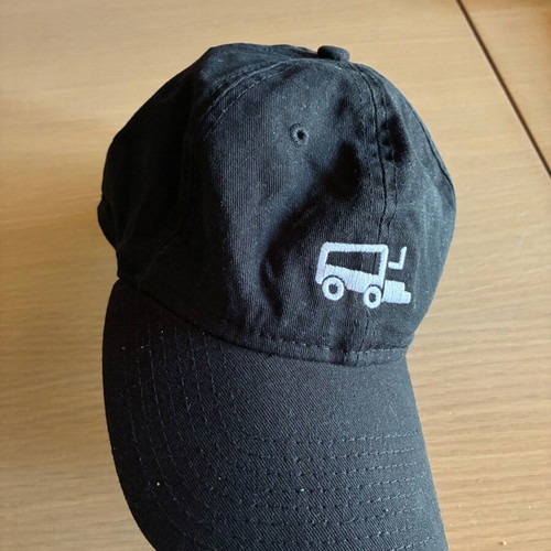 New Era baseball cap black like new with minimal white embroidered logo
