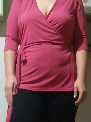 Caramella wrap blouse new, pink, size large