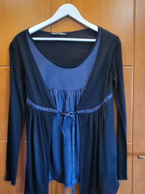 Heel blouse with satin fabric like new, black-blue, size L