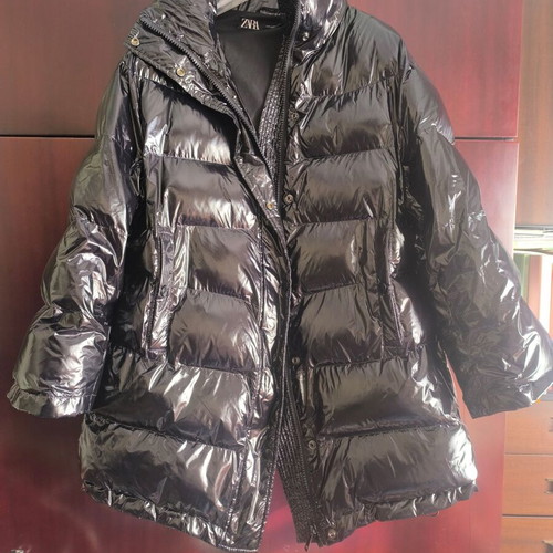 Zara vinyl jacket like new, size M