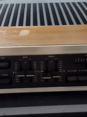 Dual CV120 amplifier used, analog sound from Germany