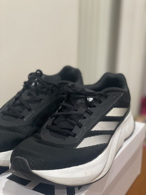 Adidas athletic shoes size 44, black and white