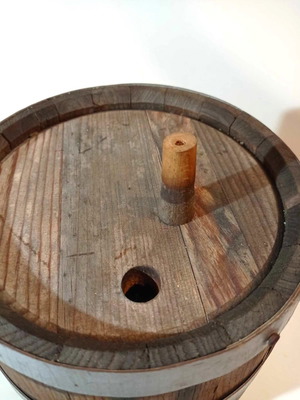 Oak barrel with 10lt capacity