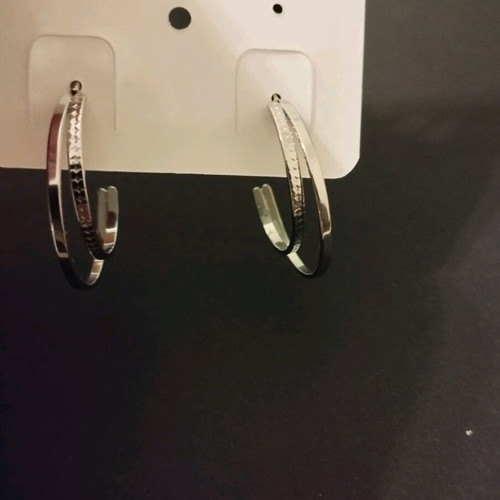 Stainless steel earrings like new, double hammered hoops
