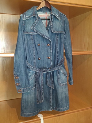 Zara women's denim trench coat used with replaced front buttons, size M