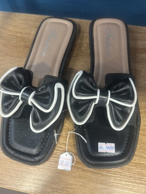 Slippers with bow new, size 38, black and white