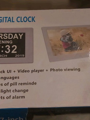 Digital photo frame 7 inch new with built-in digital clock