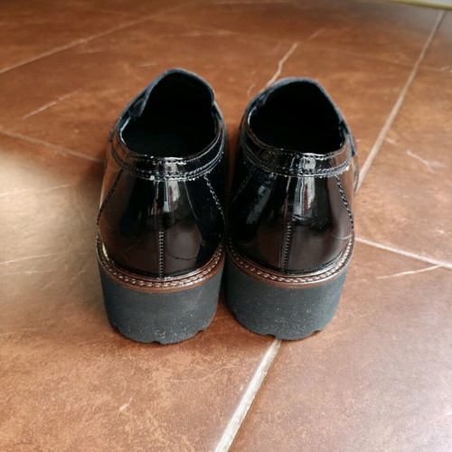 Gabor loafers size 40 black patent leather like new