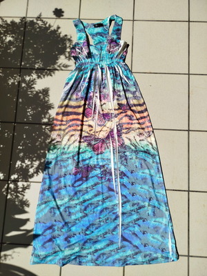 Maxi summer dress S/M with colorful tropical print, like new