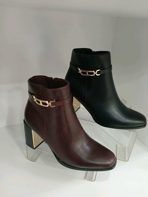 Women's boots new in black and burgundy colors