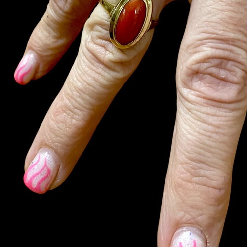 Gold ring with Mediterranean coral like new