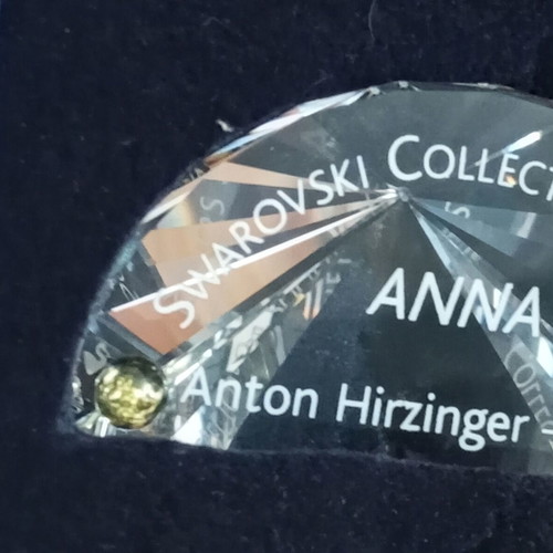 Swarovski Crystal Annual 2004 like new