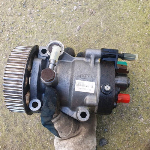 Renault Dacia Delphi fuel pump like new