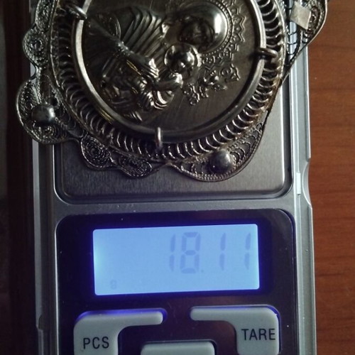 Vintage Φυλαχτό Κούνιας Παναγία Βρεφοκρατούσα with Filigree, like new