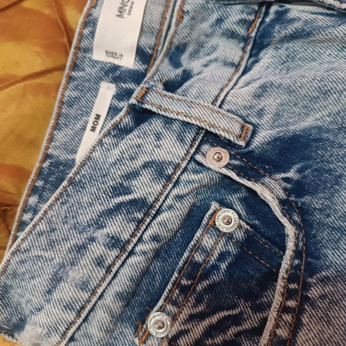 Mango Mom Fit Jeans used, size 34, light blue stone wash