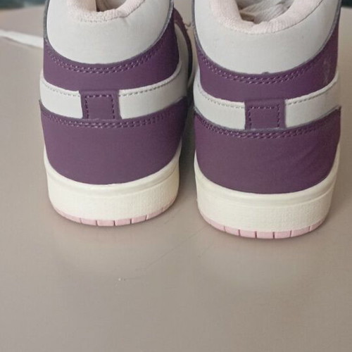 Women's athletic shoes like new, beige and purple, size 36