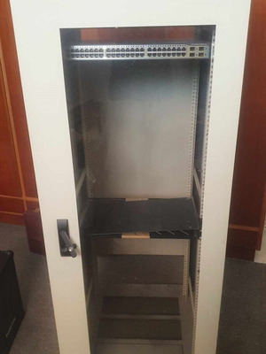 Professional floor-standing rack 47U used