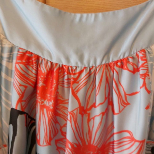 Maxi satin skirt TEEM size S new with unique print