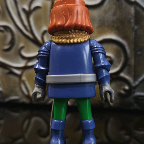 Playmobil Brave Prince 4646 medieval knight used with gold crown gift