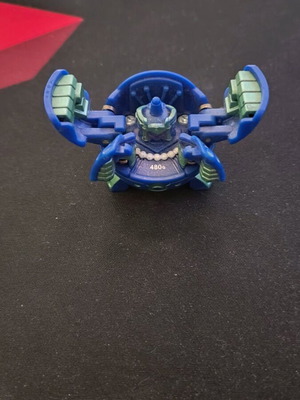 Bakugan figures used, magnetic and functional