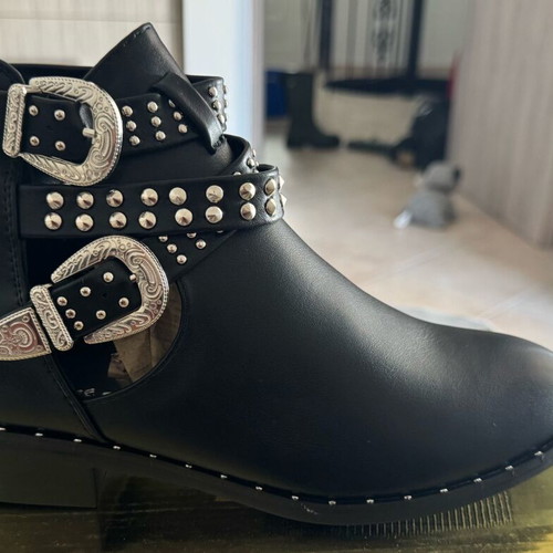 Casual boots with studs new, size 37, black